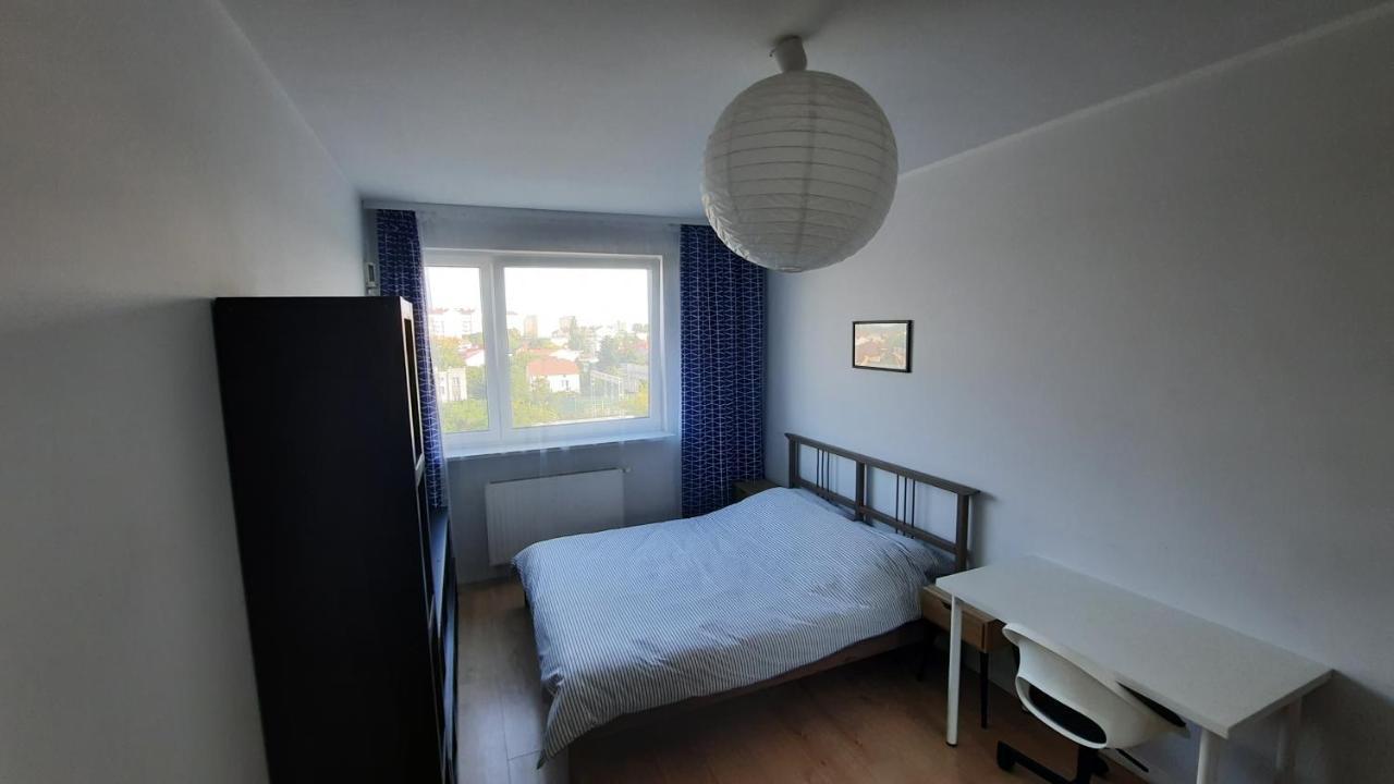 Ursa - Wygodny Apartament I Bezplatny Parking Na Miejscu Apartamento Varsovia Exterior foto